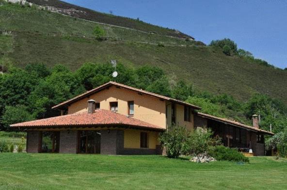 La Ablaneda Guest House Soto De Cangas Exterior photo